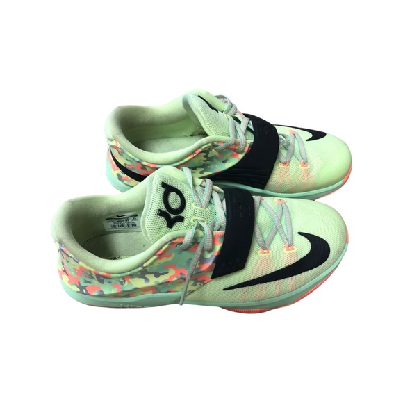 Nike KD’s sneakers. Youth 7 Kevin Durant Easter liquid - Picture 3 of 8